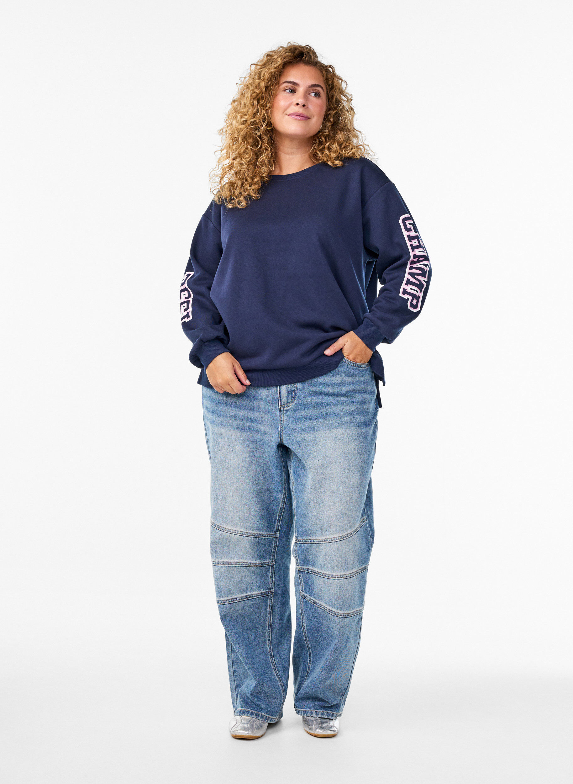 Zizzifashion Sweatshirt with statement print on sleeves and back, Blue, Model image number 1