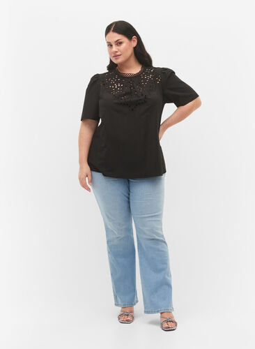 Blouse with anglaise embroidery and 1/2 sleeves, Black, Model image number 2