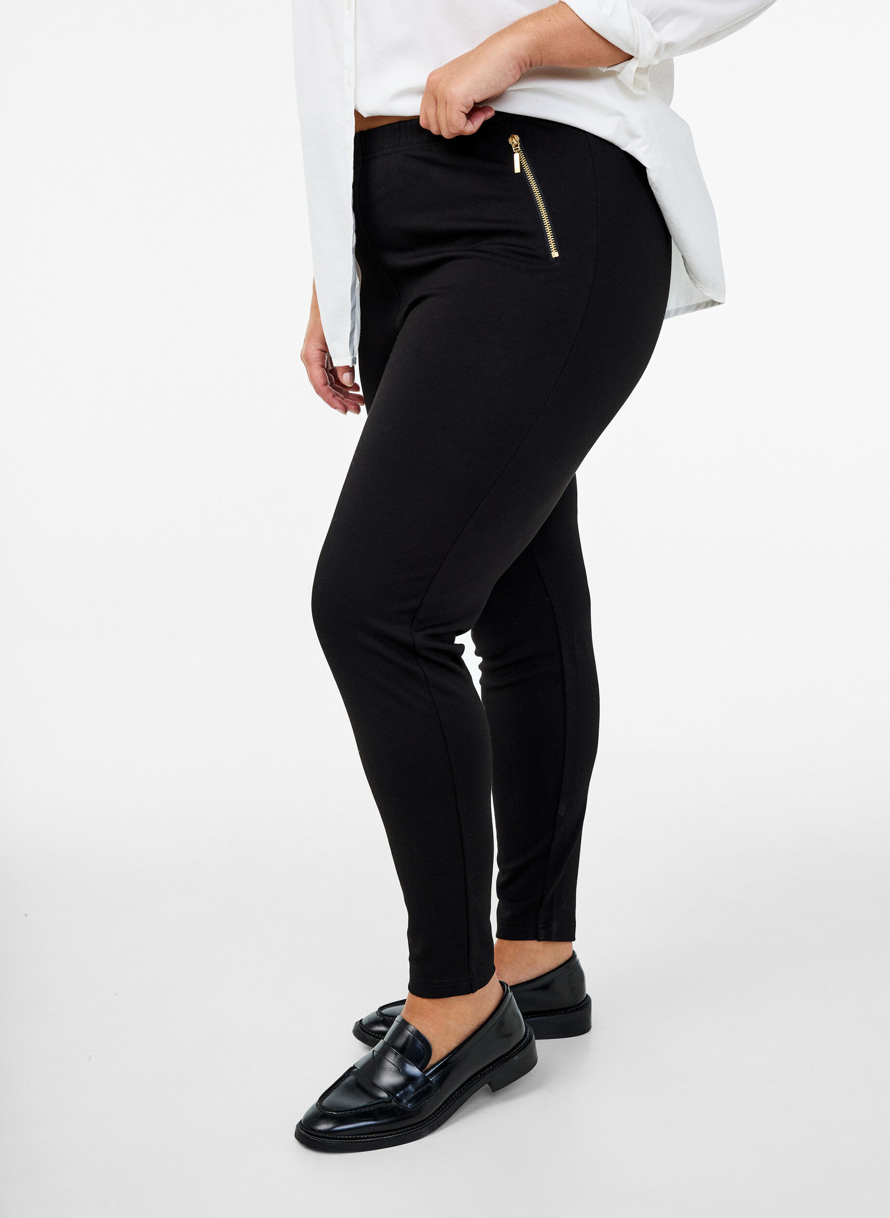 Zizzifashion Viscose leggings with zipper detail, Black, Model image number 0