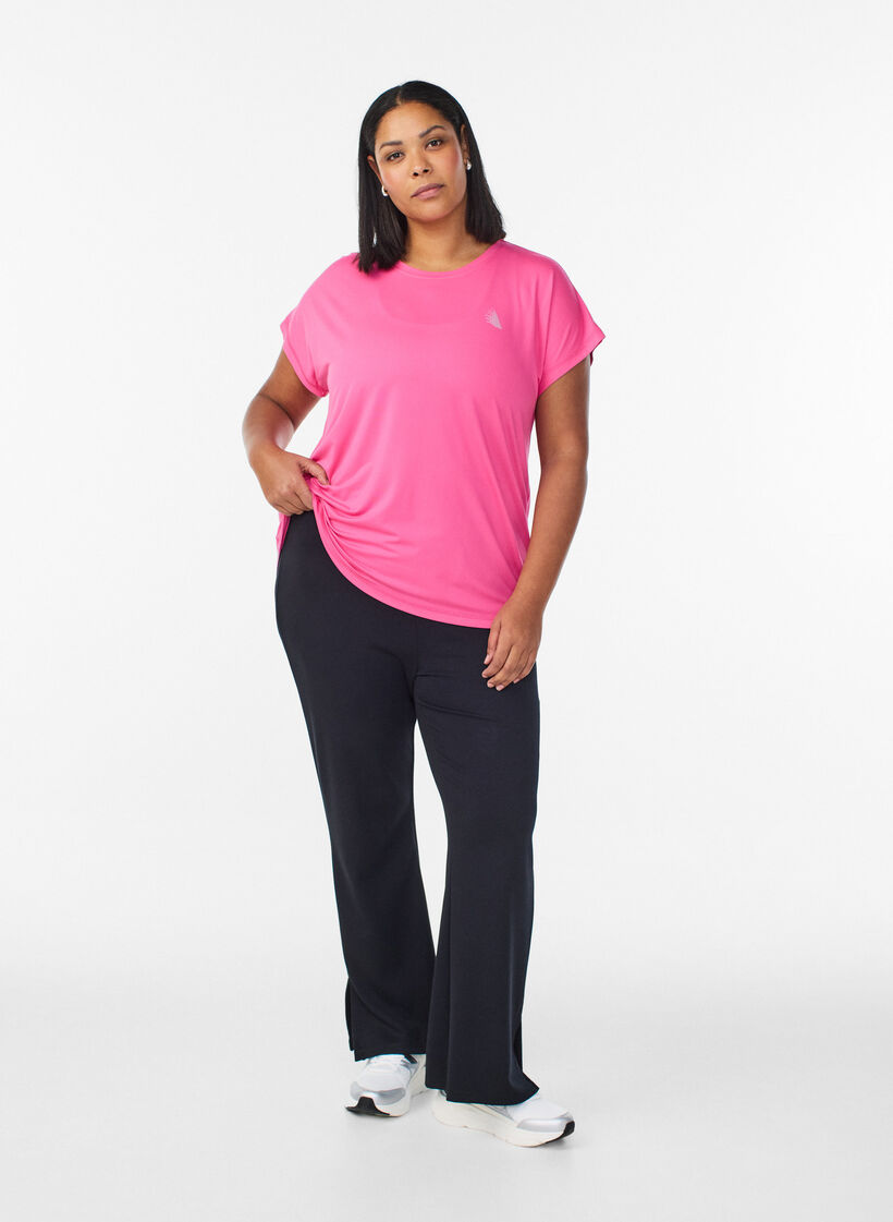 Solid-coloured training T-shirt, Pink, Model image number 1