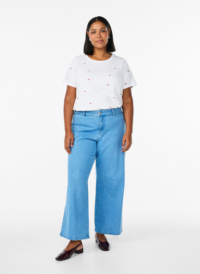 T-shirt in organic cotton with embroidered motifs, White, Model image number 1