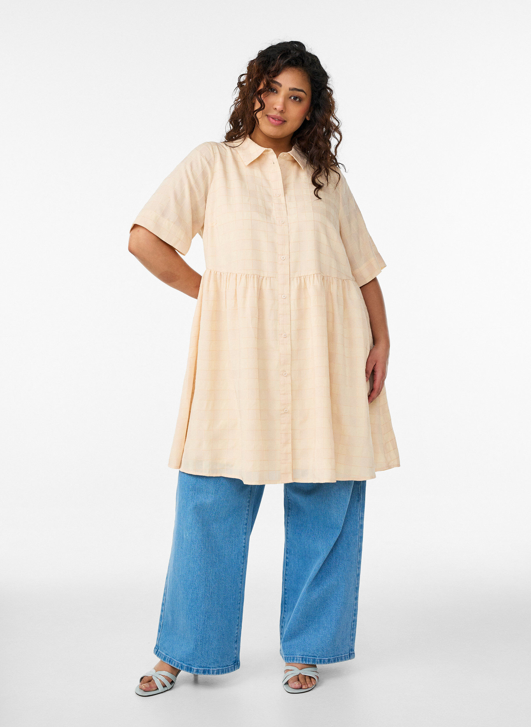 Zizzifashion Short shirt dress with a checked texture and 1/2 sleeves, Yellow, Model image number 1