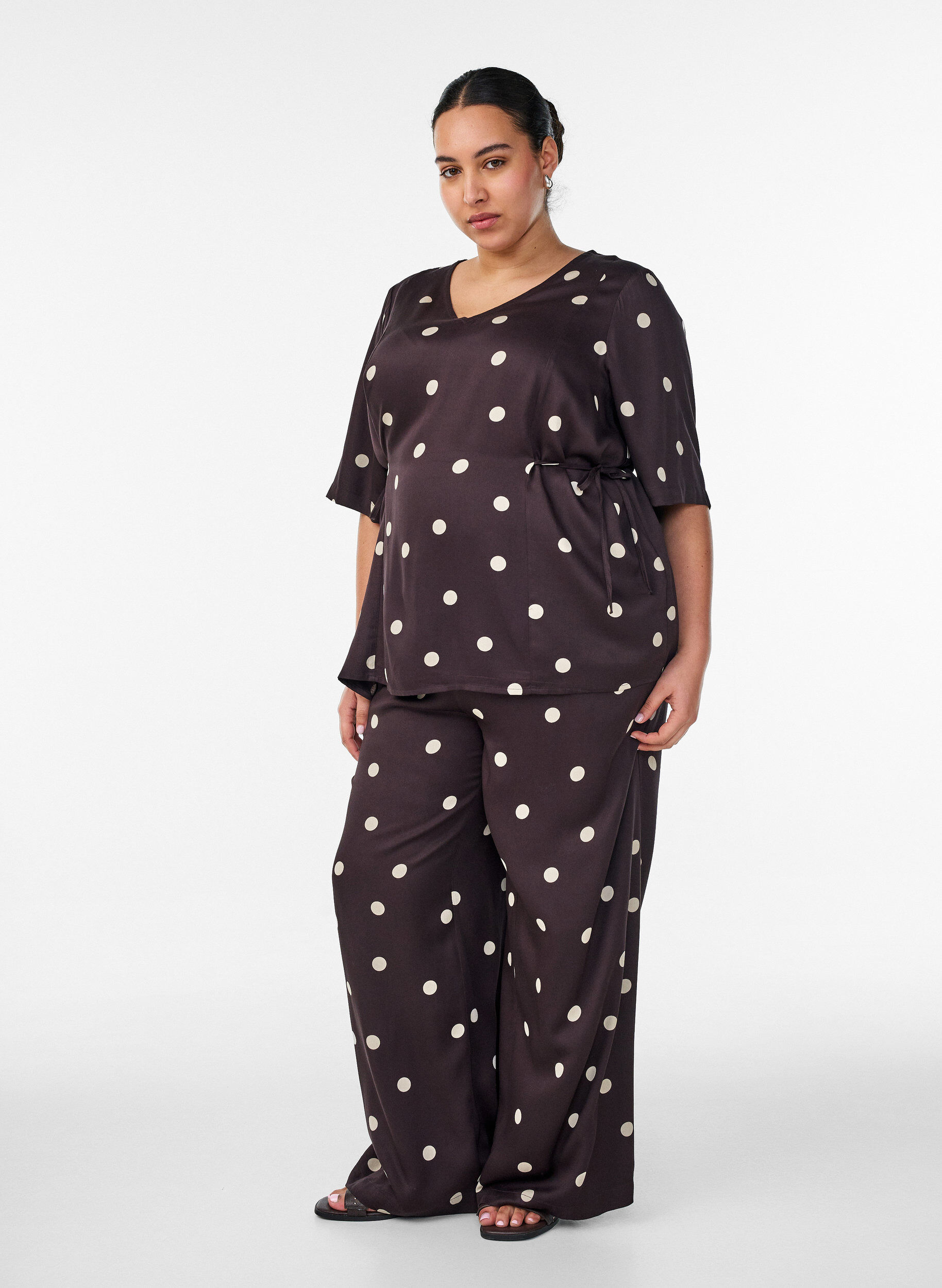 ZizzifashionViscose trousers with polka dots and wide legs, Brown, Model image number 1