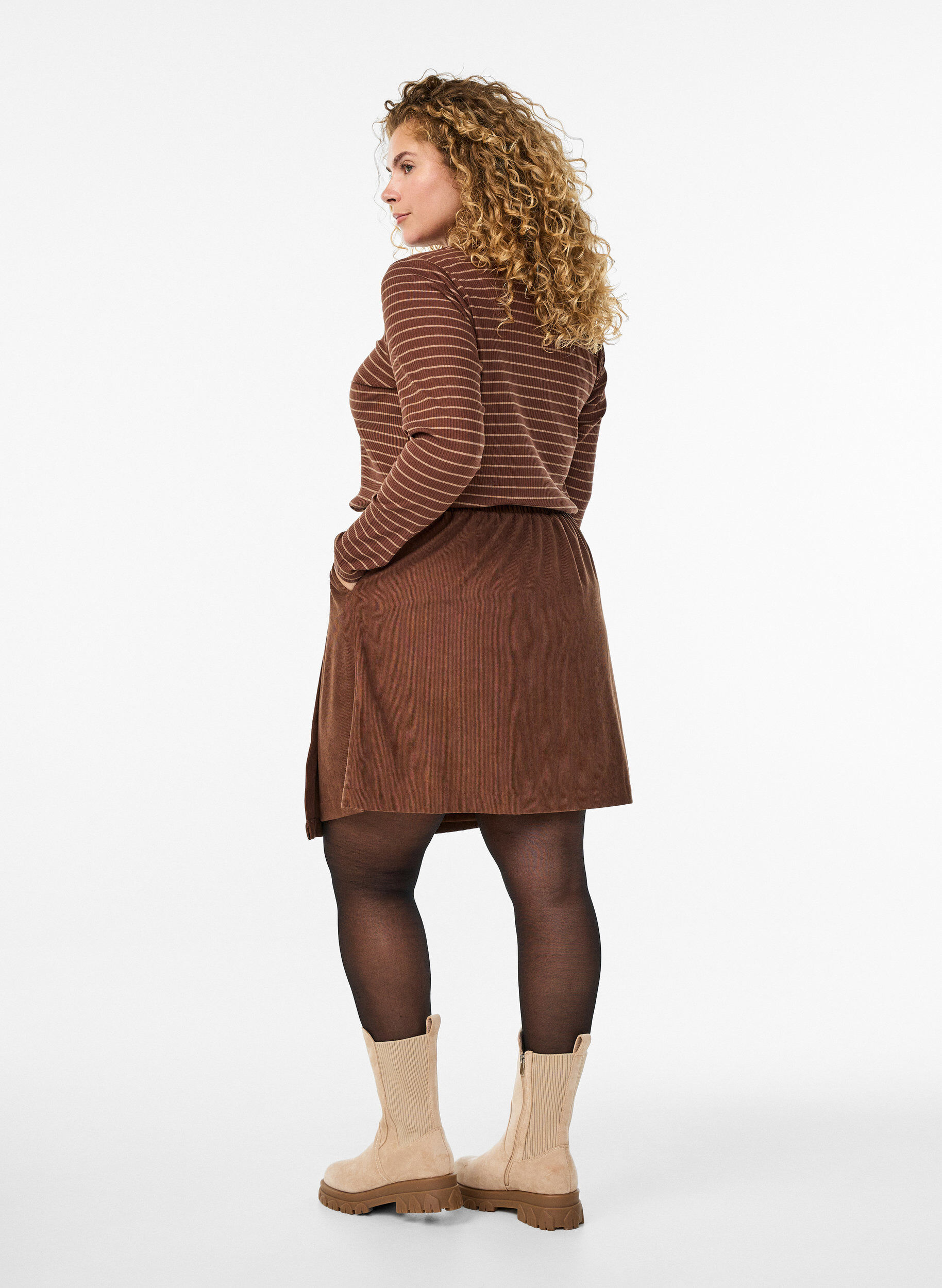 Zizzifashion Short skirt in corduroy, Brown, Model image number 2
