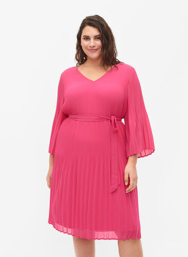 Pleated dress with 3/4 sleeves, Beetroot Purple, Model image number 0
