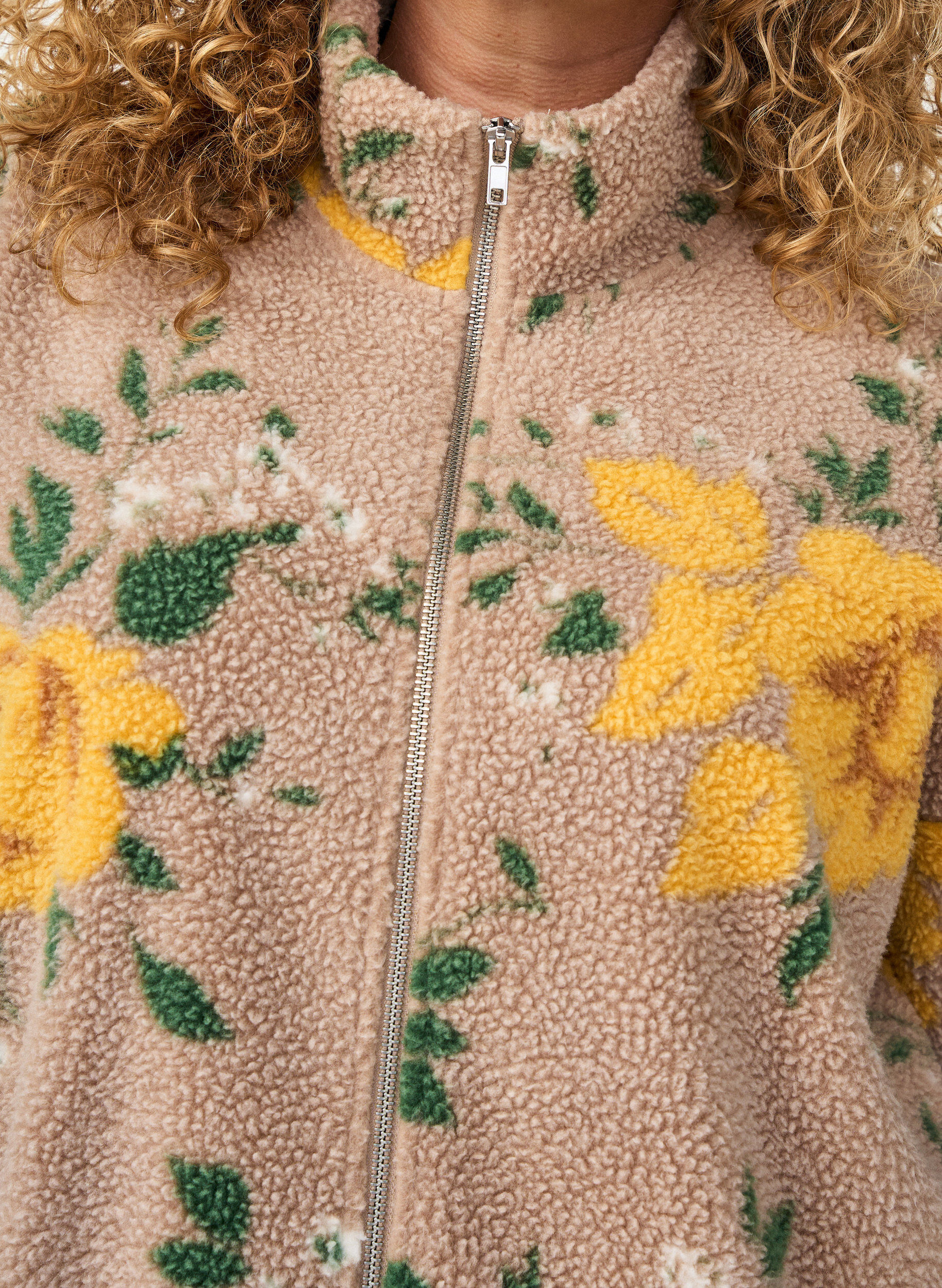 ZizzifashionFloral fleece jacket with a high neck and zip, Beige, Model image number 3