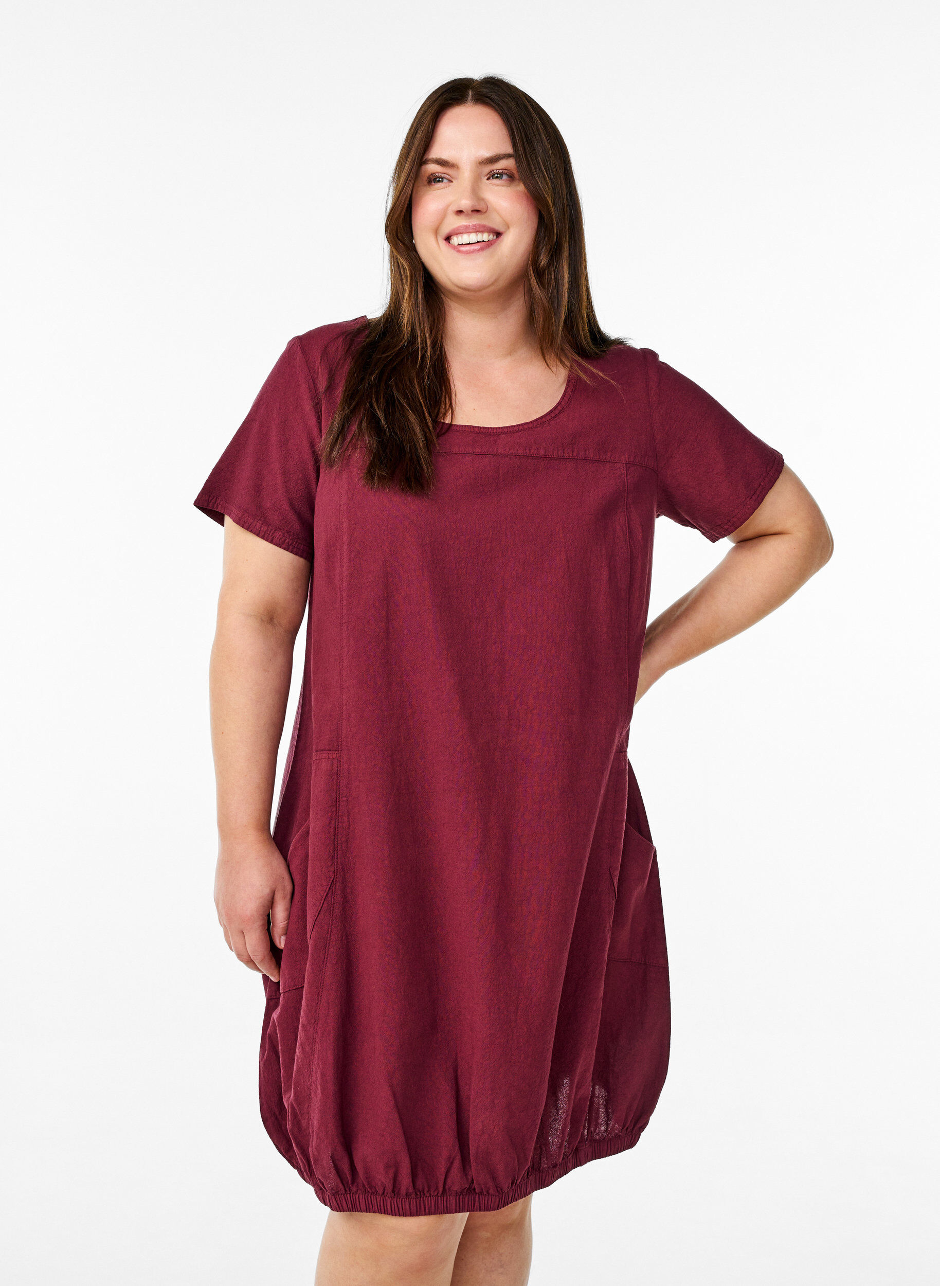 Short sleeve cotton dress, Dark Bordeaux, Model