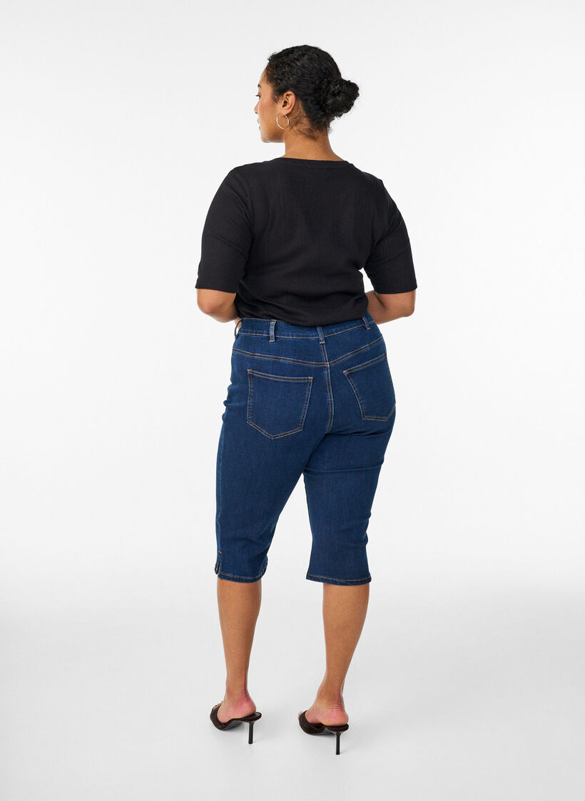 High-waisted slim fit capris in stretch denim, Blue, Model image number 1