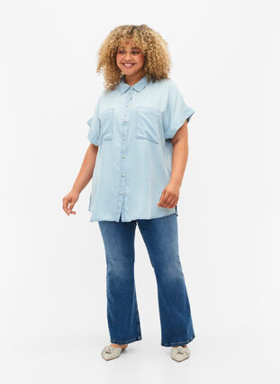 Short-sleeved shirt in lyocell (TENCEL™), Light blue denim, Model image number 2