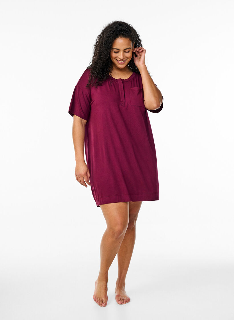 Short-sleeved nightgown in viscose, Fig, Model image number 2