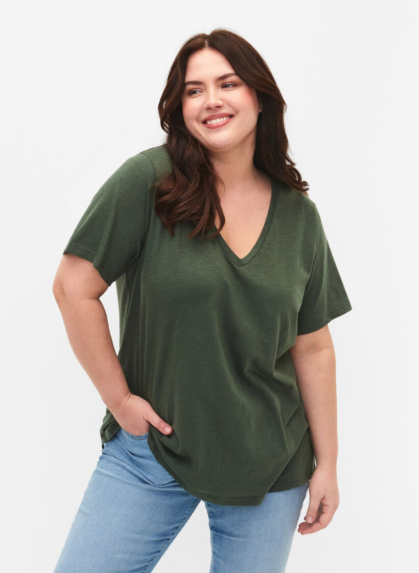 Short-sleeved basic t-shirt with v-neck, Green, Model image number 0
