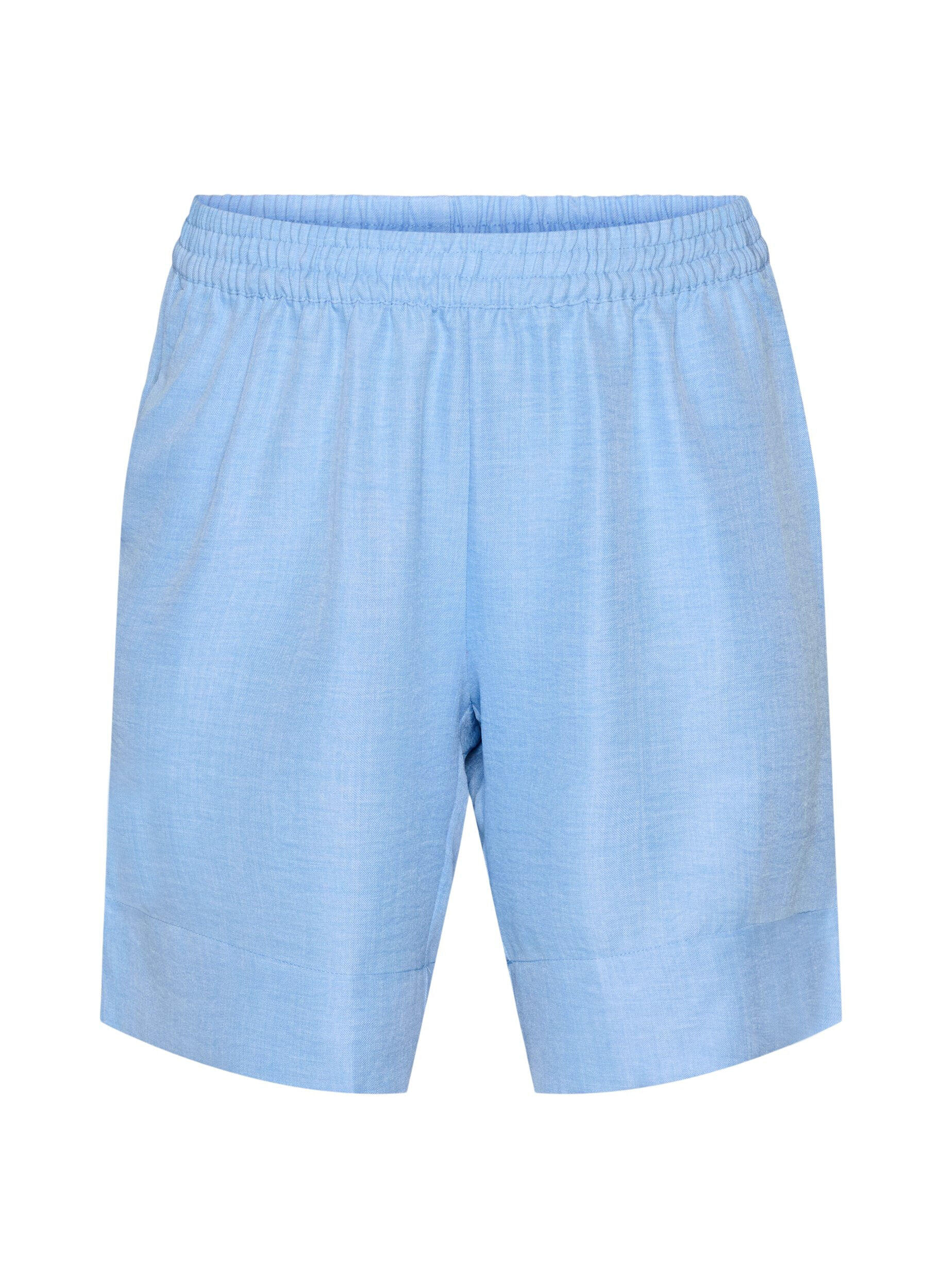 Shorts with pockets and high waist