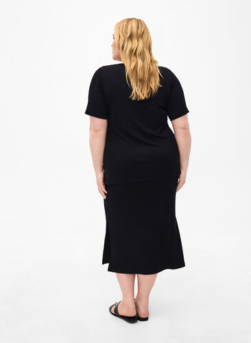 Slim fit midi skirt in viscose, Black, Model image number 1