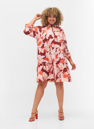 Floral viscose tunic with 3/4 sleeves, Bordeaux Flower AOP, Model image number 2