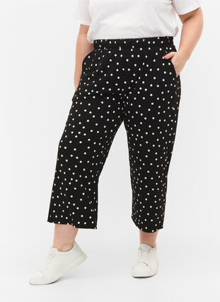 Loose trousers with 7/8 length, Black Dot, Model image number 3
