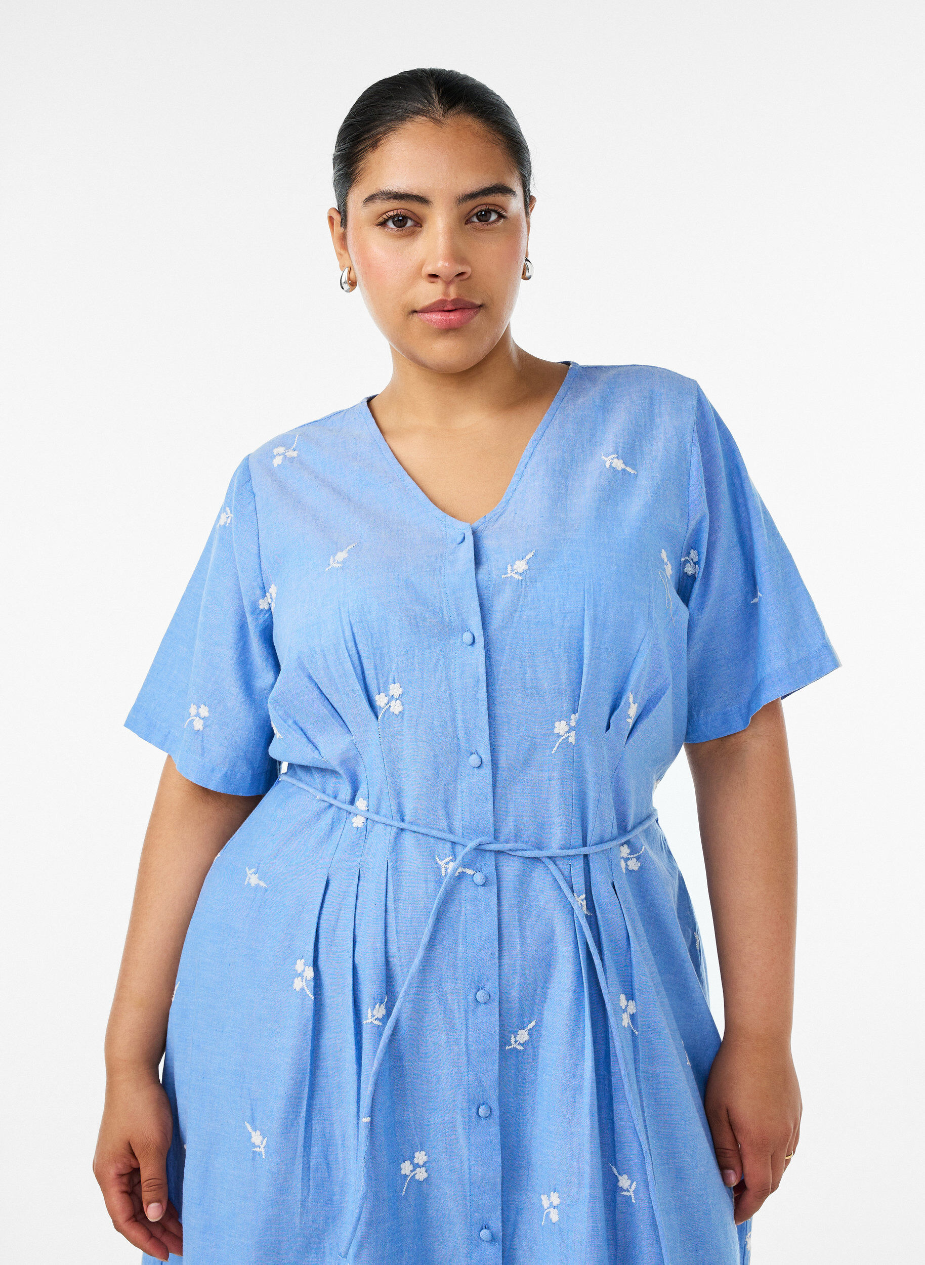 ZizzifashionCotton shirt dress with embroidered flowers, Light Blue, Model image number 2
