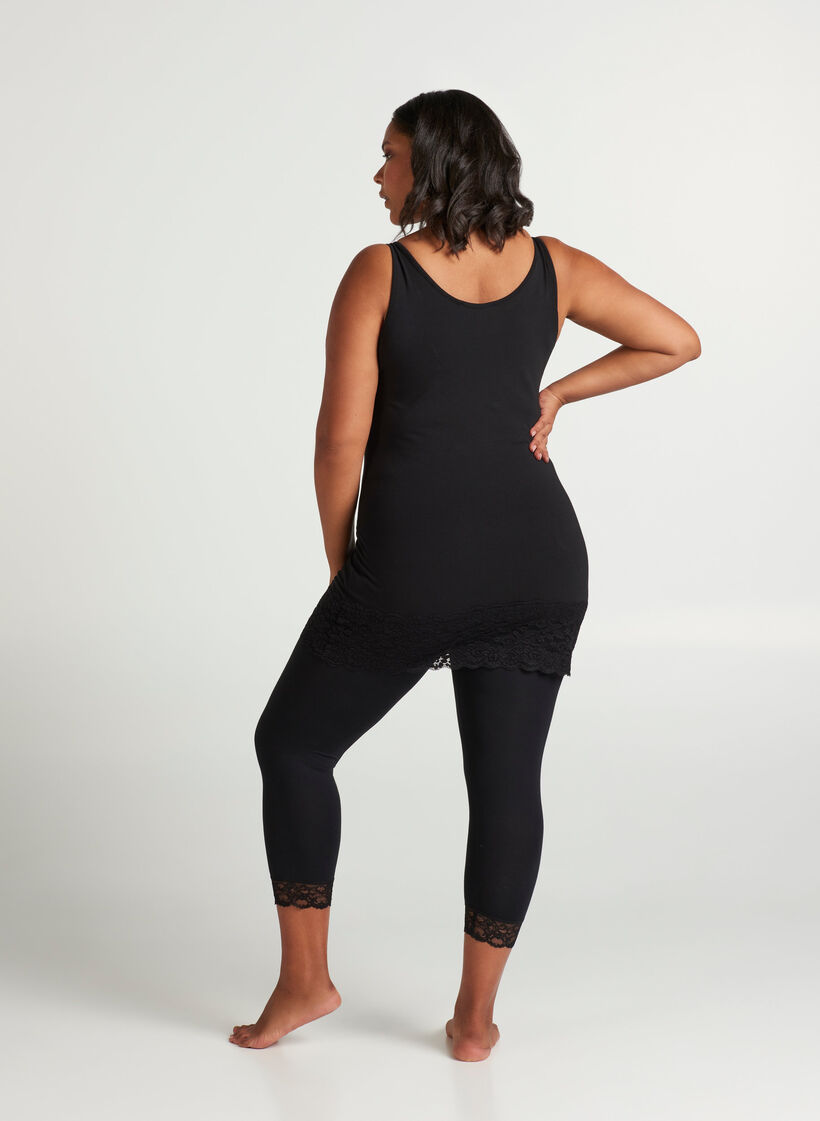 3/4 leggings with a lace trim, Black, Model image number 1