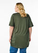 Single colour oversized t-shirt with v-neck, Green, Model image number 2