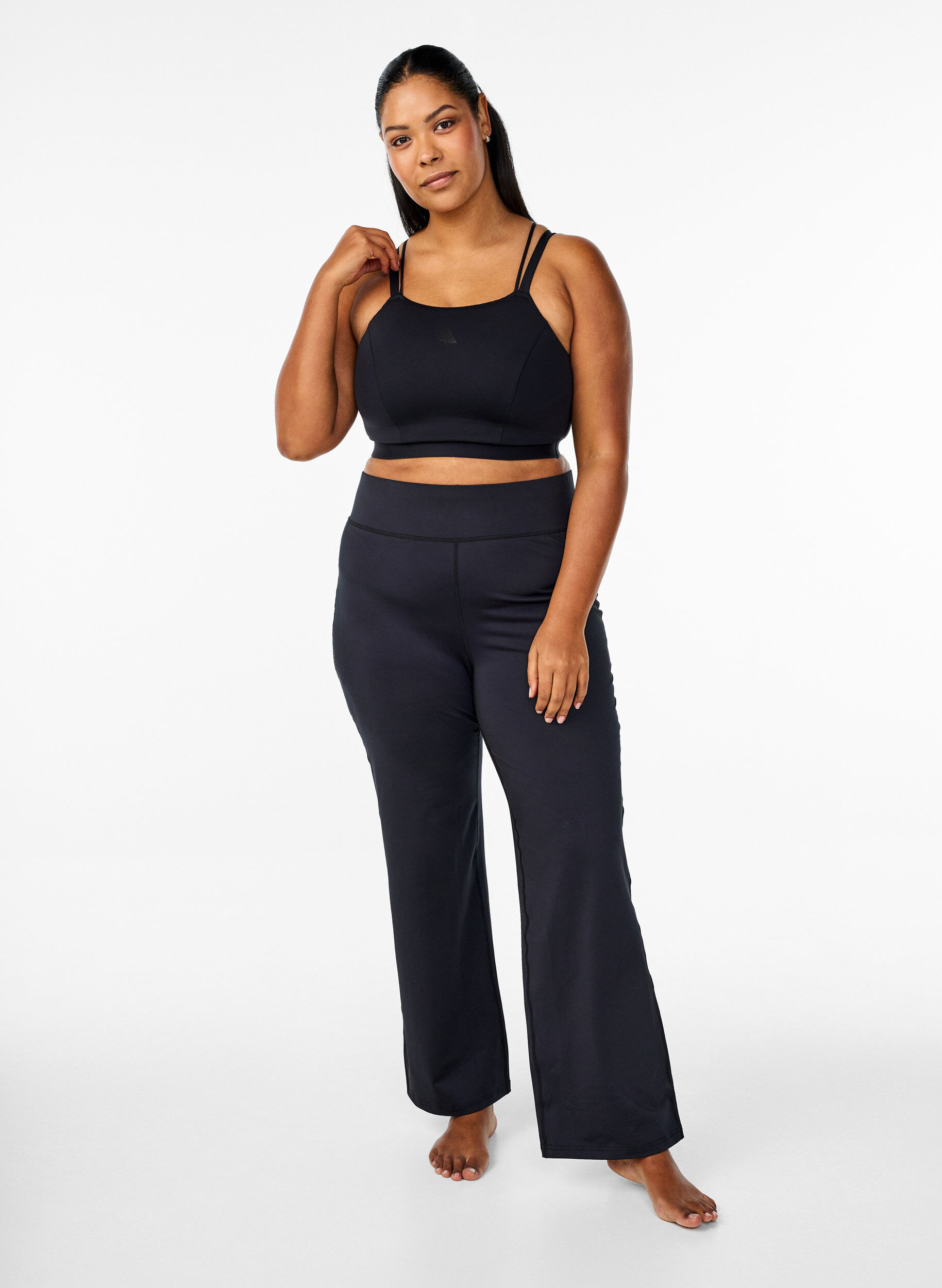 Flared workout bottoms, Black, Model