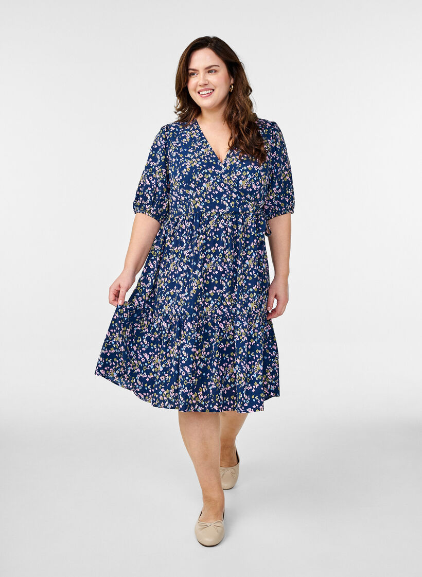 Wrap dress with short sleeves, Begonia P.Ditzy AOP, Model image number 2