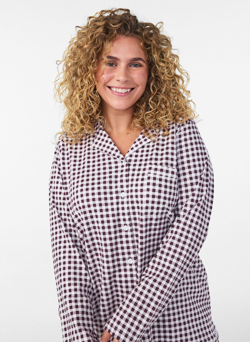 Cotton pyjama shirt with chest pocket, Red, Model image number 4