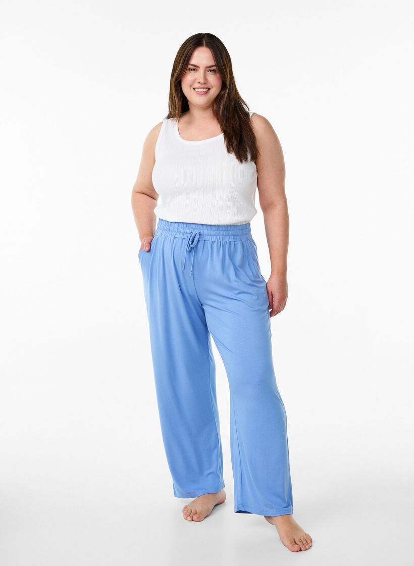 Loose night trousers in viscose jersey with pockets, Blue, Model image number 0