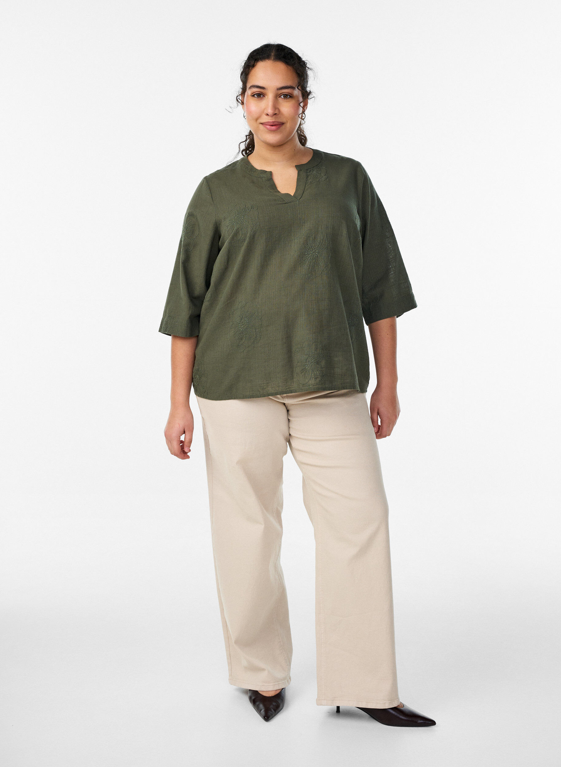 ZizzifashionCotton blouse with embroidered details and 3/4 sleeves, Green, Model image number 1