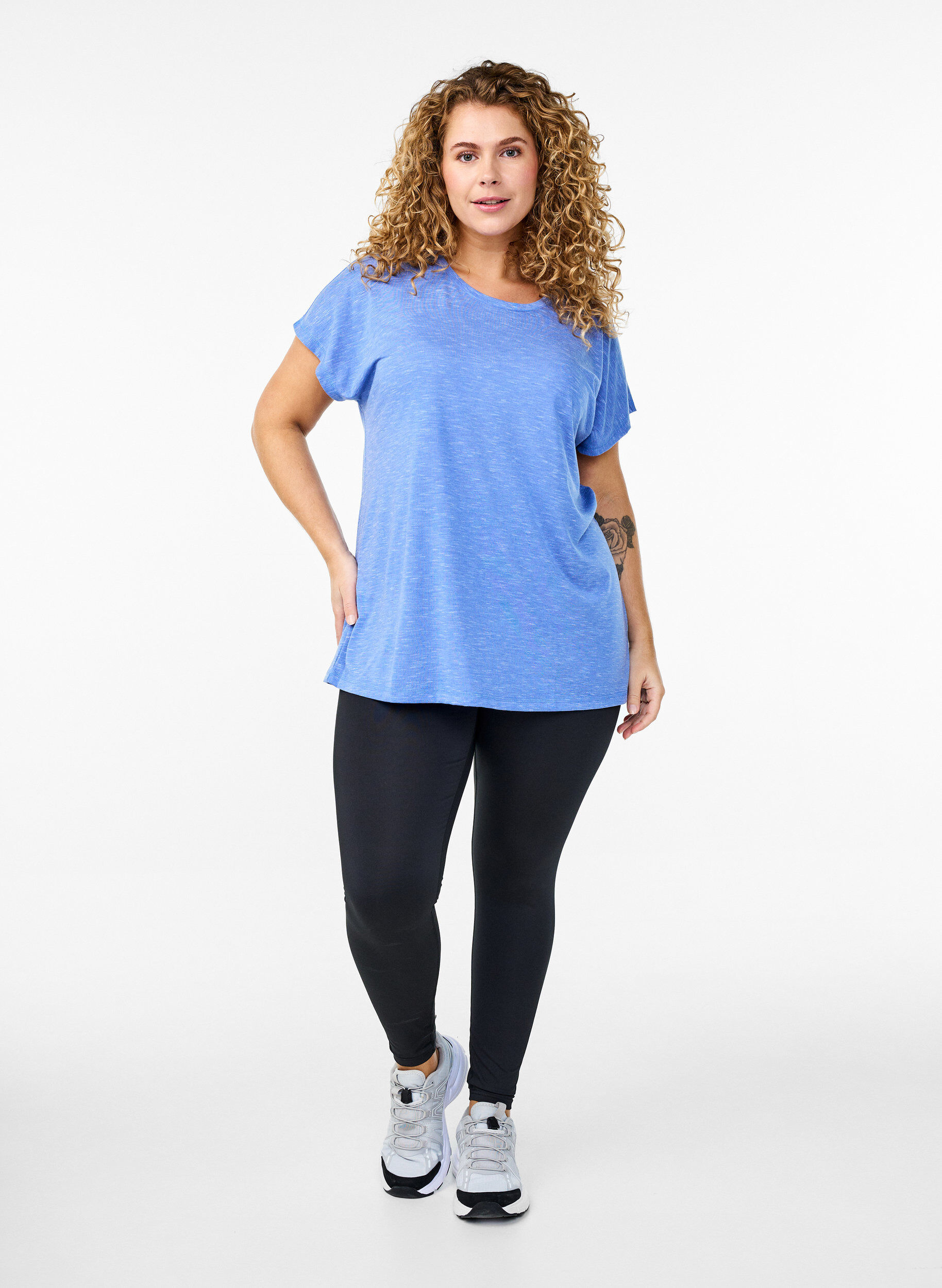 Zizzifashion Loose workout t-shirt with short sleeves, Blue, Model image number 1