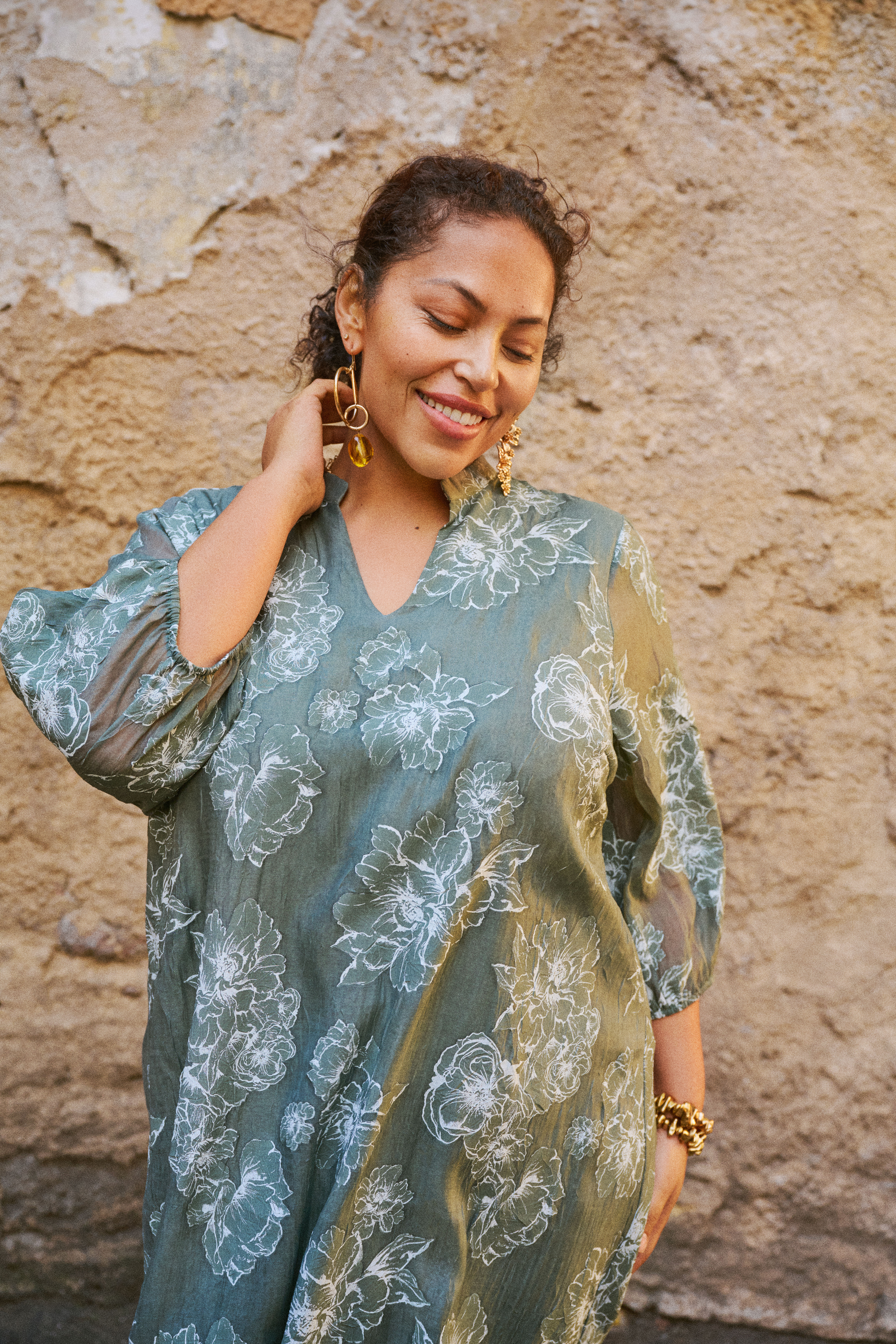 Zizzifashion Green midi dress with floral patterns, , Model