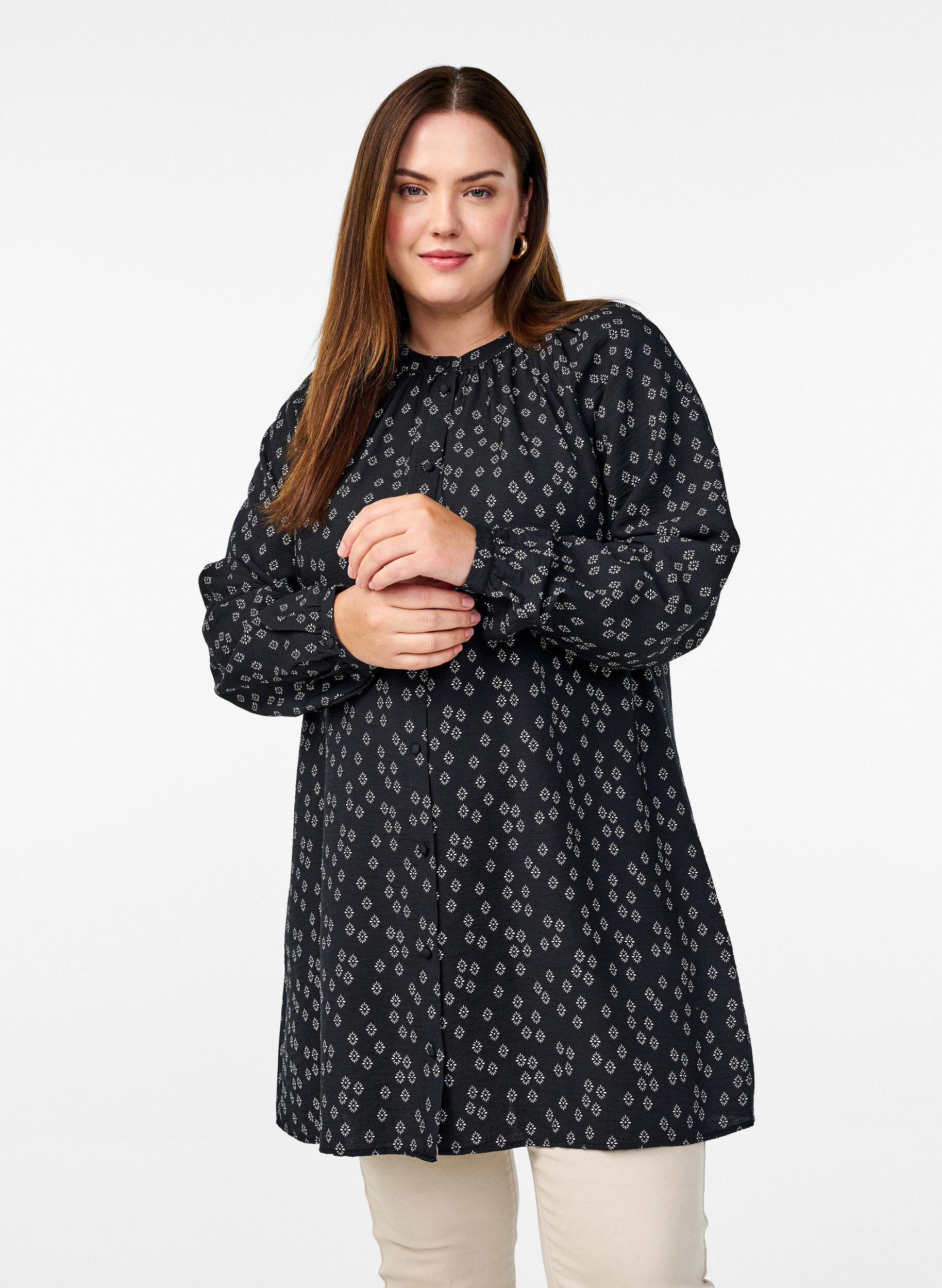 Zizzifashion Long-sleeved tunic with floral print, Black, Model image number 0