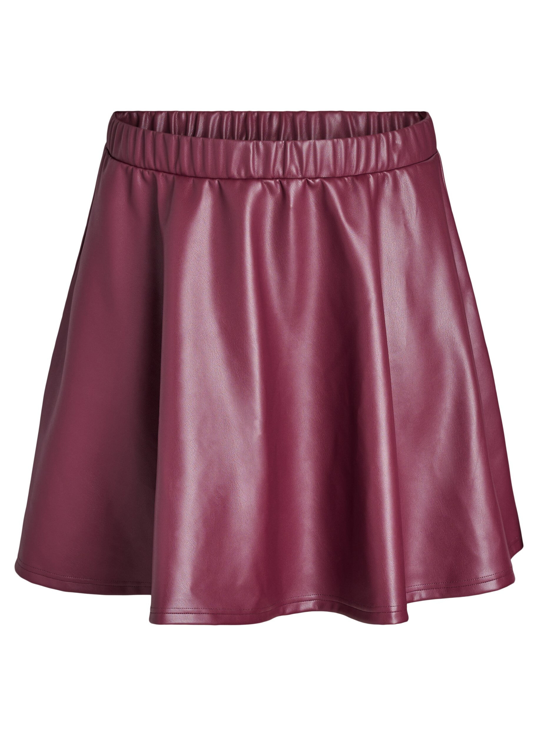 Short skater skirt in faux leather