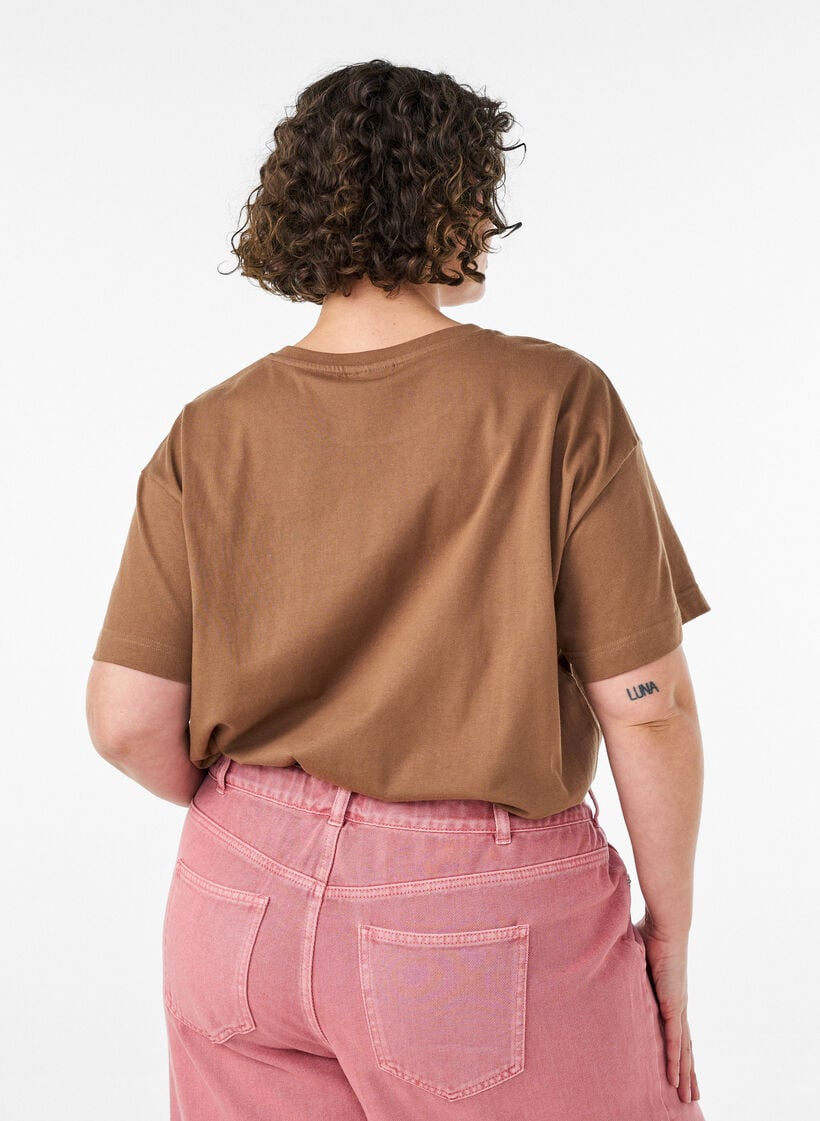 100% cotton T-shirt with short sleeves and print, Brown, Model image number 2