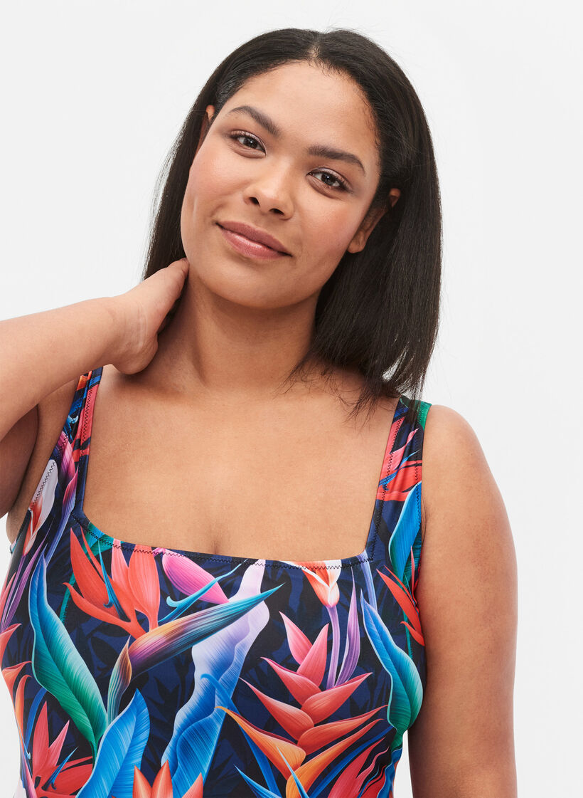 Swimsuit with print, Bright Leaf, Model image number 2