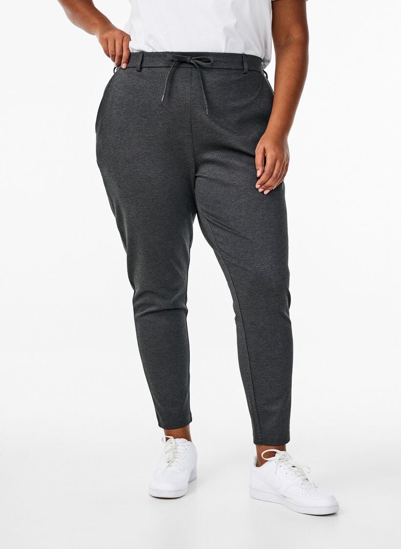 Cropped Maddison trousers, Dark Grey, Model image number 2