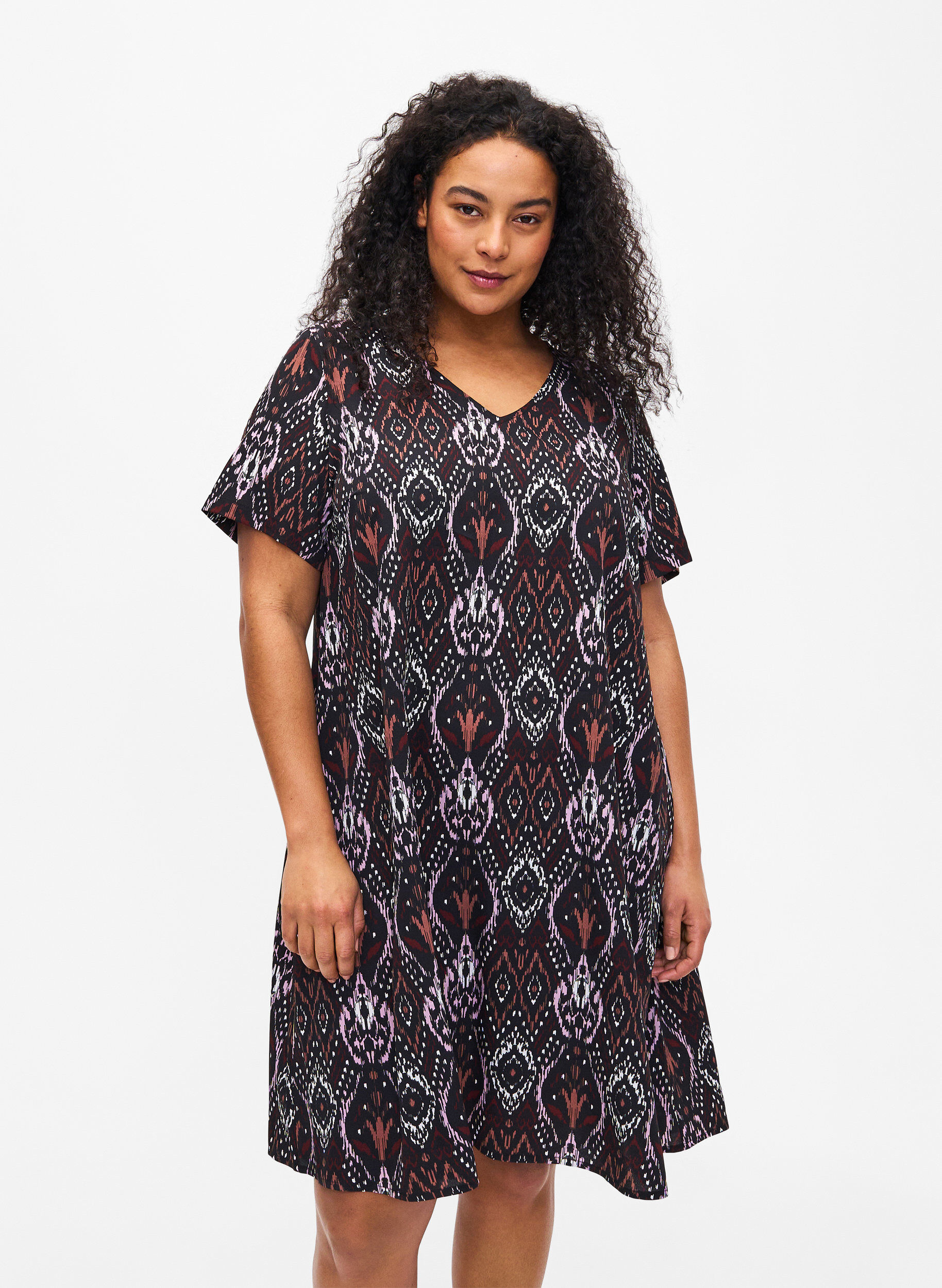 Zizzifashion FLASH - V-neck dress with print, Black Rose Ethnic, Model image number 0