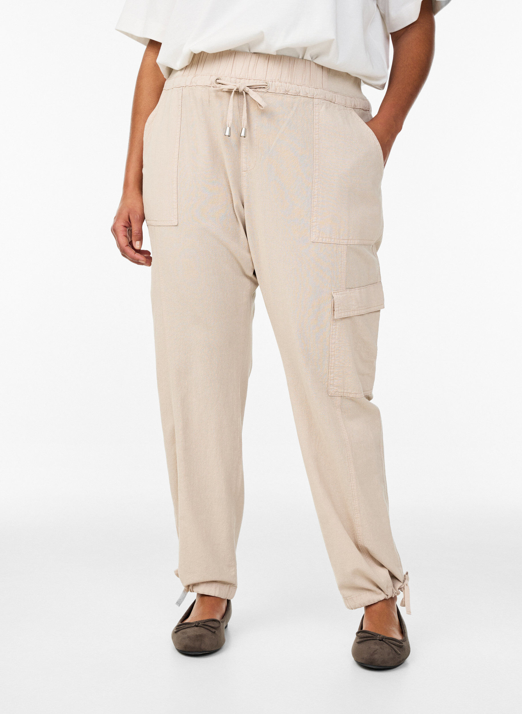 Zizzifashion Loose cargo trousers in cotton, Beige, Model image number 2
