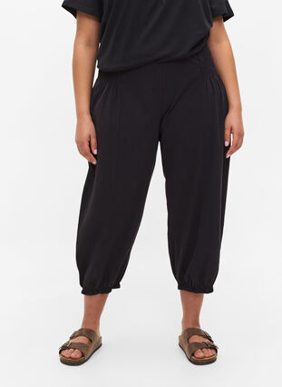 Loose 3/4-length trousers with smock detail, Black, Model image number 2