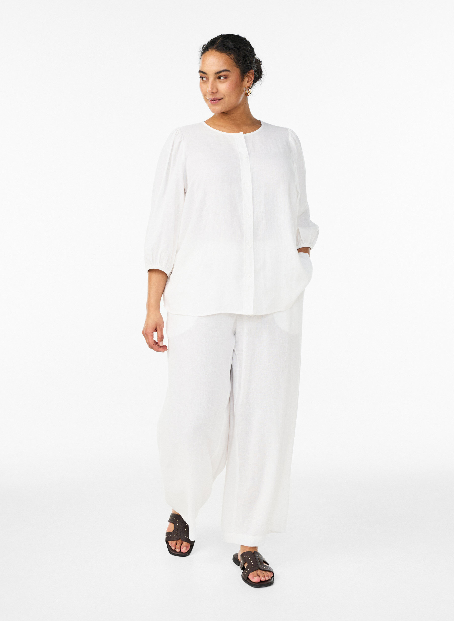Zizzifashion Shirt blouse in linen and viscose with 3/4-sleeves, White, Model image number 1