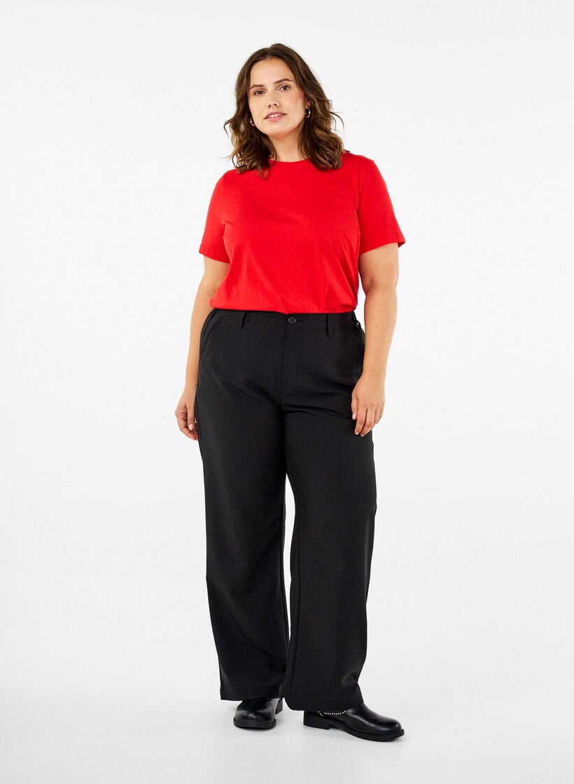 Basic cotton T-shirt with round neck, Red, Model image number 1