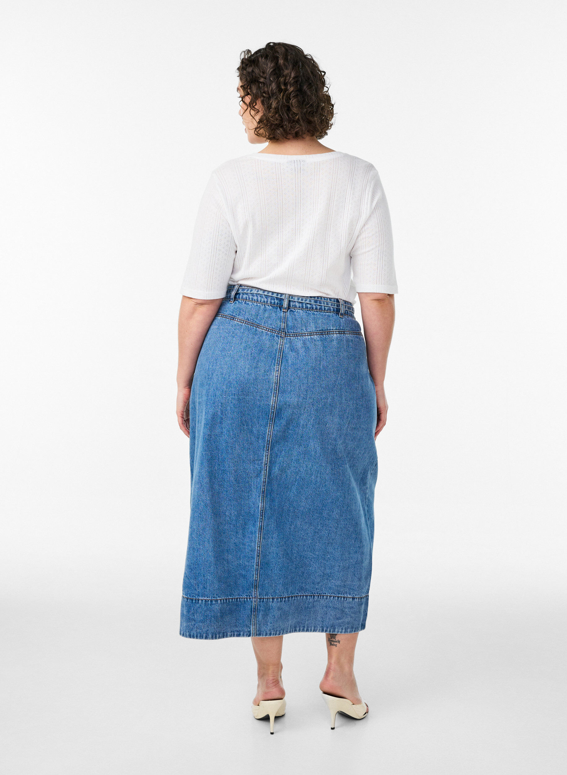 Zizzifashion Long denim skirt with buttons and tie-belt, Blue, Model image number 1