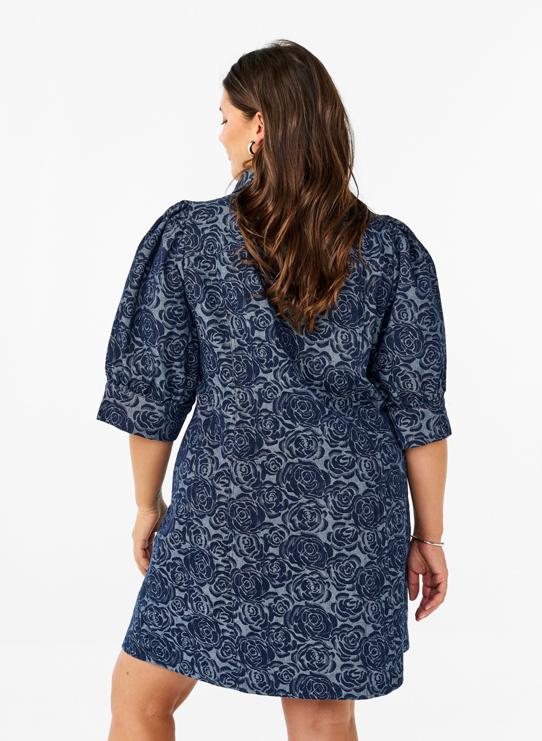 Zizzifashion Short denim shirt dress with rose pattern, Denim Rose AOP, Model image number 1
