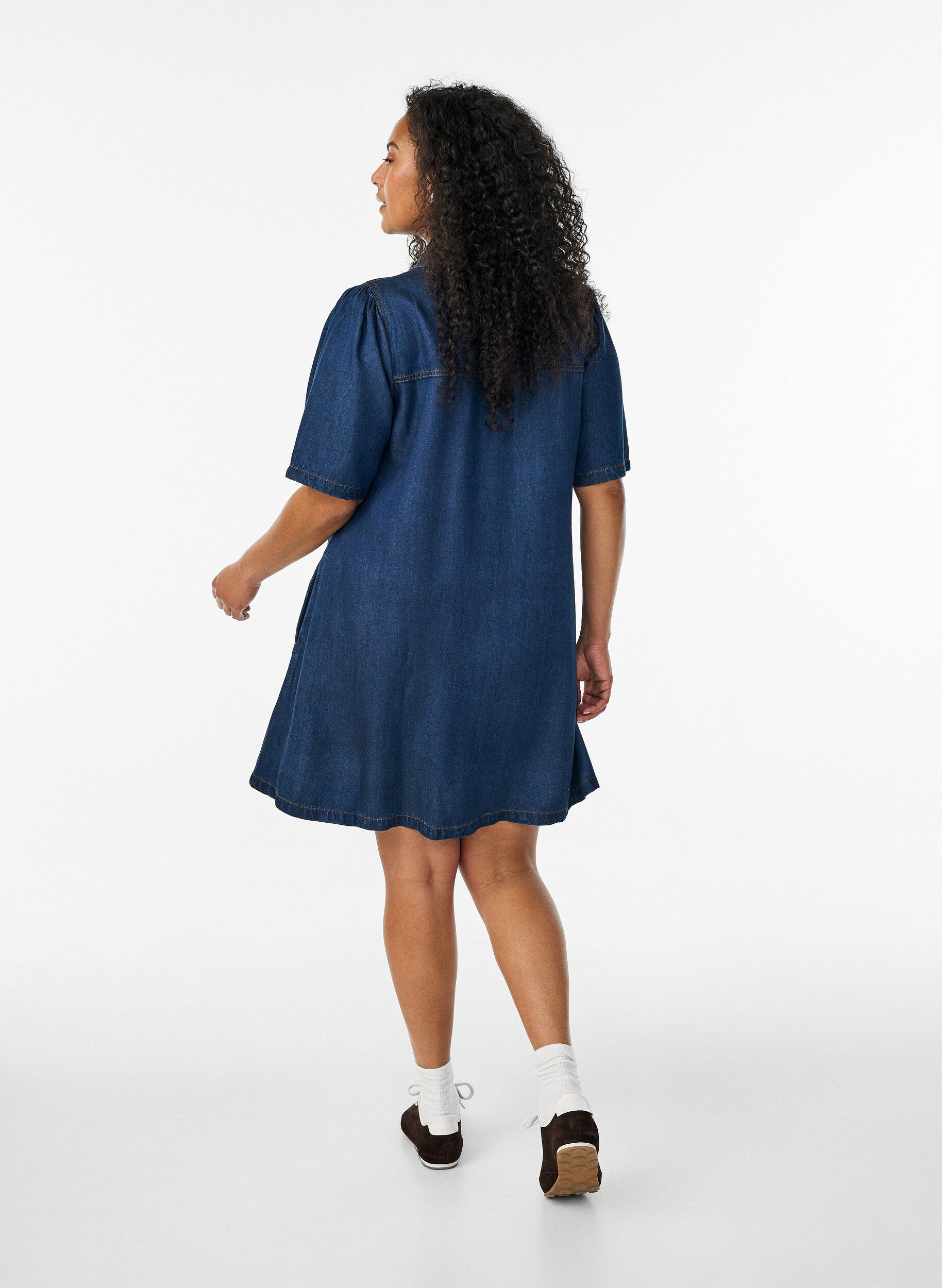 ZizzifashionDenim dress in lyocell with buttons and short sleeves, Blue, Model image number 2