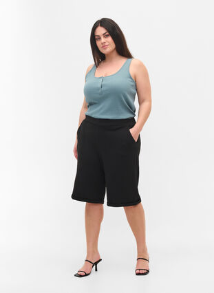 Shorts with elastic waist and pockets, Black, Model image number 0