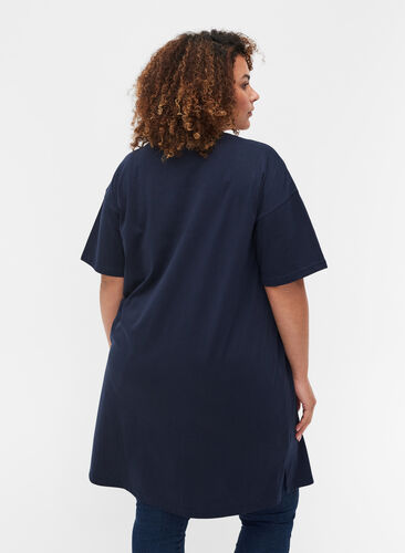 T-shirt dress in cotton with print details, Navy Blazer, Model image number 1