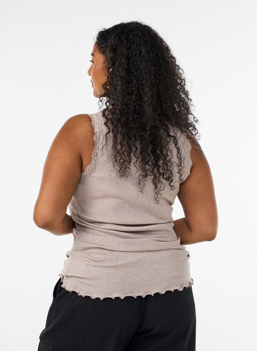 Ribbed top with lace trim, Beige, Model image number 2