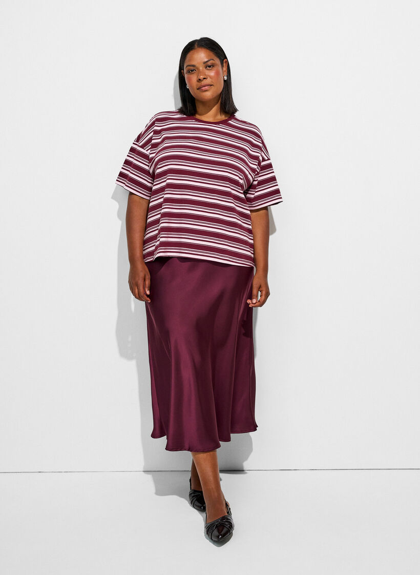 Satin midi skirt, Red, Model