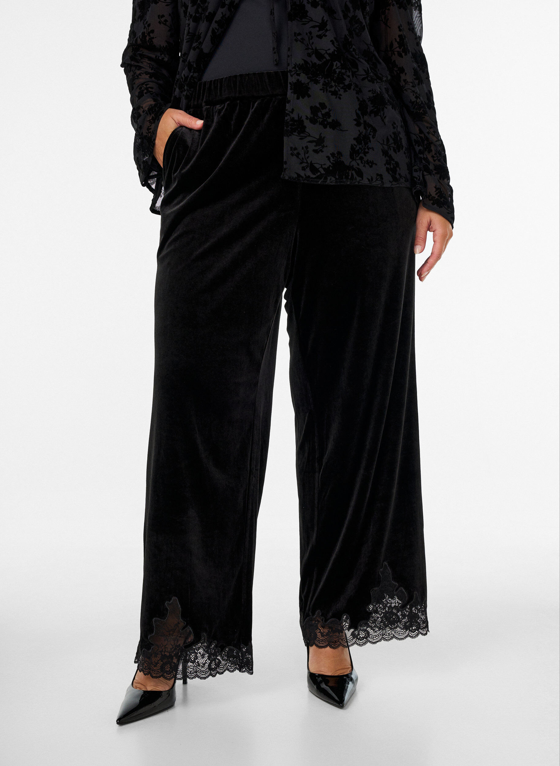 ZizzifashionVelvet trousers with lace trim and wide legs, Black, Model image number 0