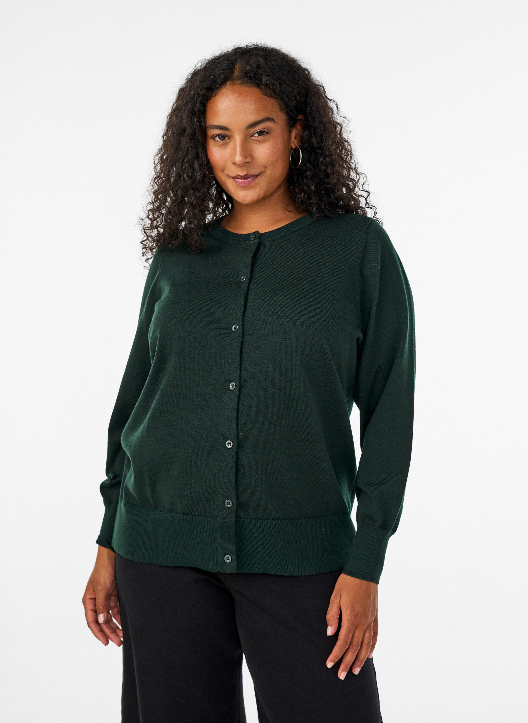 Fine-knit cardigan with a round neck, Green, Model