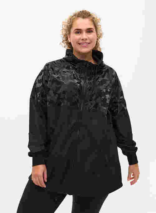 Hooded exercise jacket with pockets