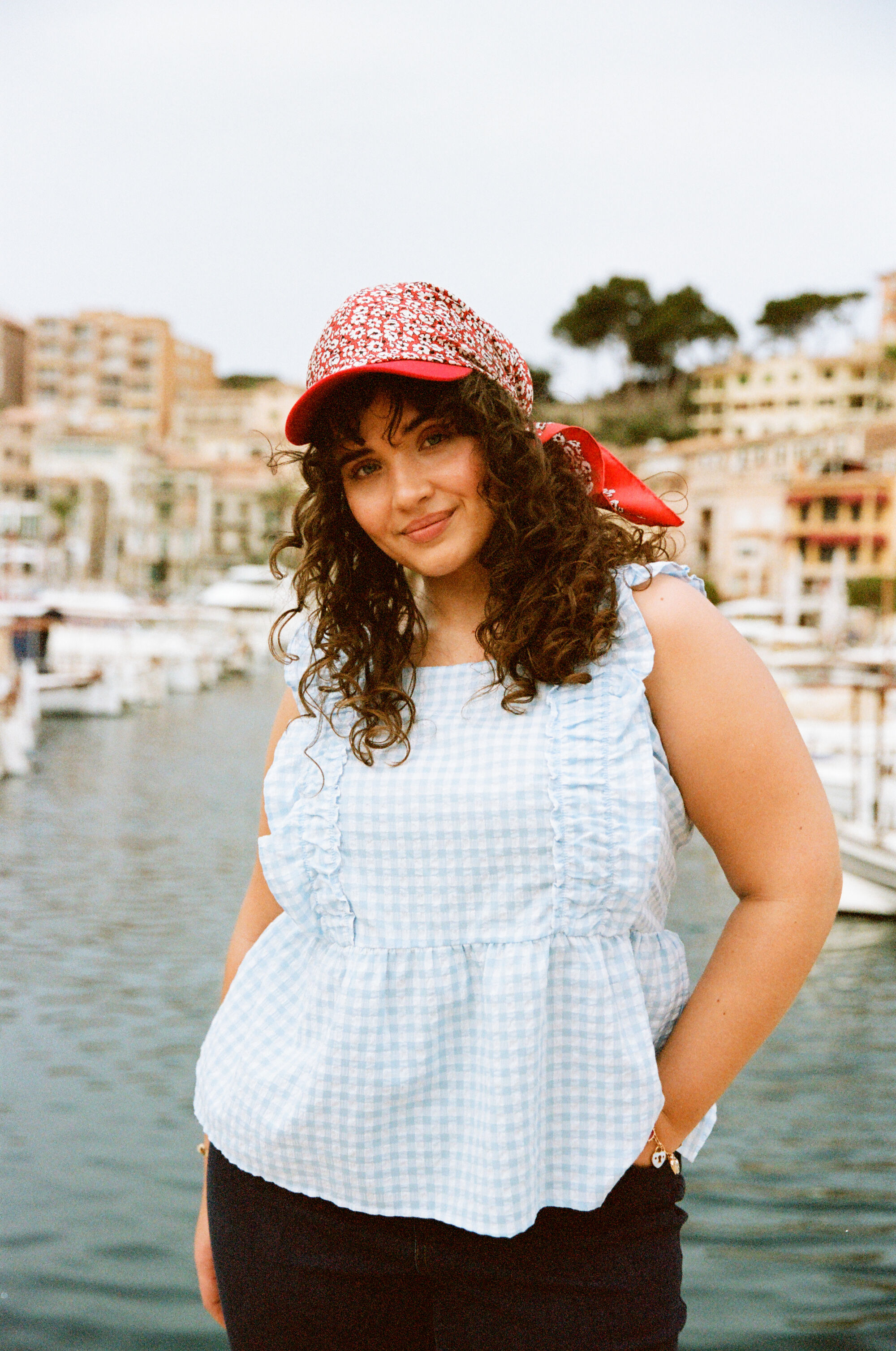 ZizzifashionSummery harbor charm in pastels, , Model